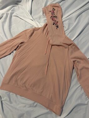 BONGO Blush Pink Embroidered Hoodie with Roses and Drawstring Hood